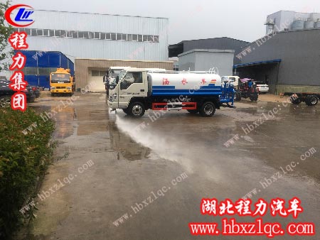 最便宜的灑水車多少錢？性價(jià)比最高的灑水車！