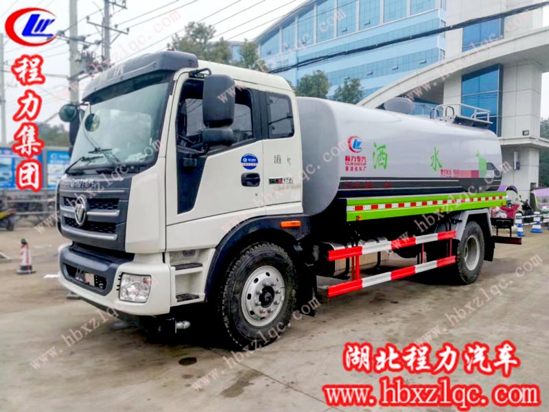 清歌一曲抒人意，朵朵紅花似我顏——程力集團灑水車綠化養(yǎng)護好幫手