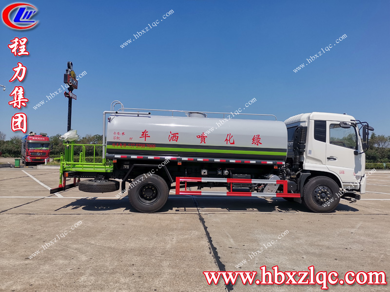 乘風(fēng)破浪，湖北程力東風(fēng)天錦灑水車帶你披荊斬棘